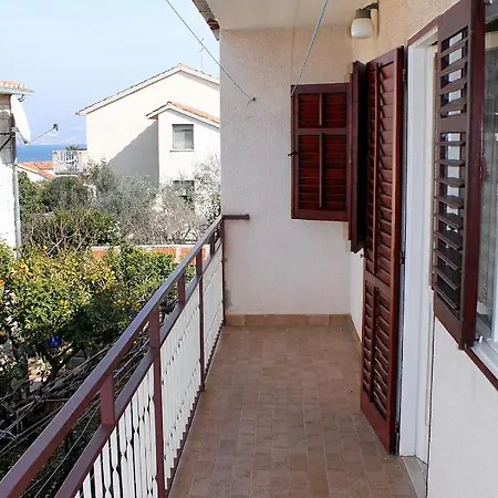 Apartamento By The Sea Arbanija, Ciovo - 6062